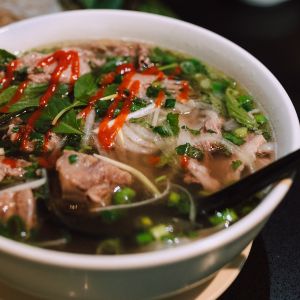 How You Can Enjoy Tendon in Pho